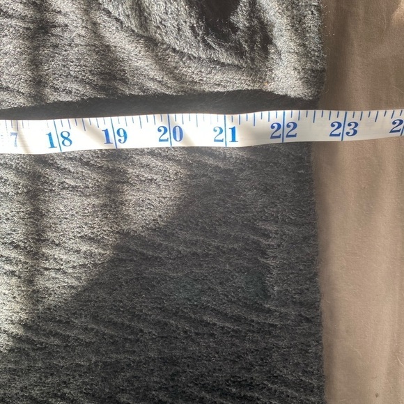 NWT Avenue Long Sleeve Sweater- 14-16 - Picture 7 of 7